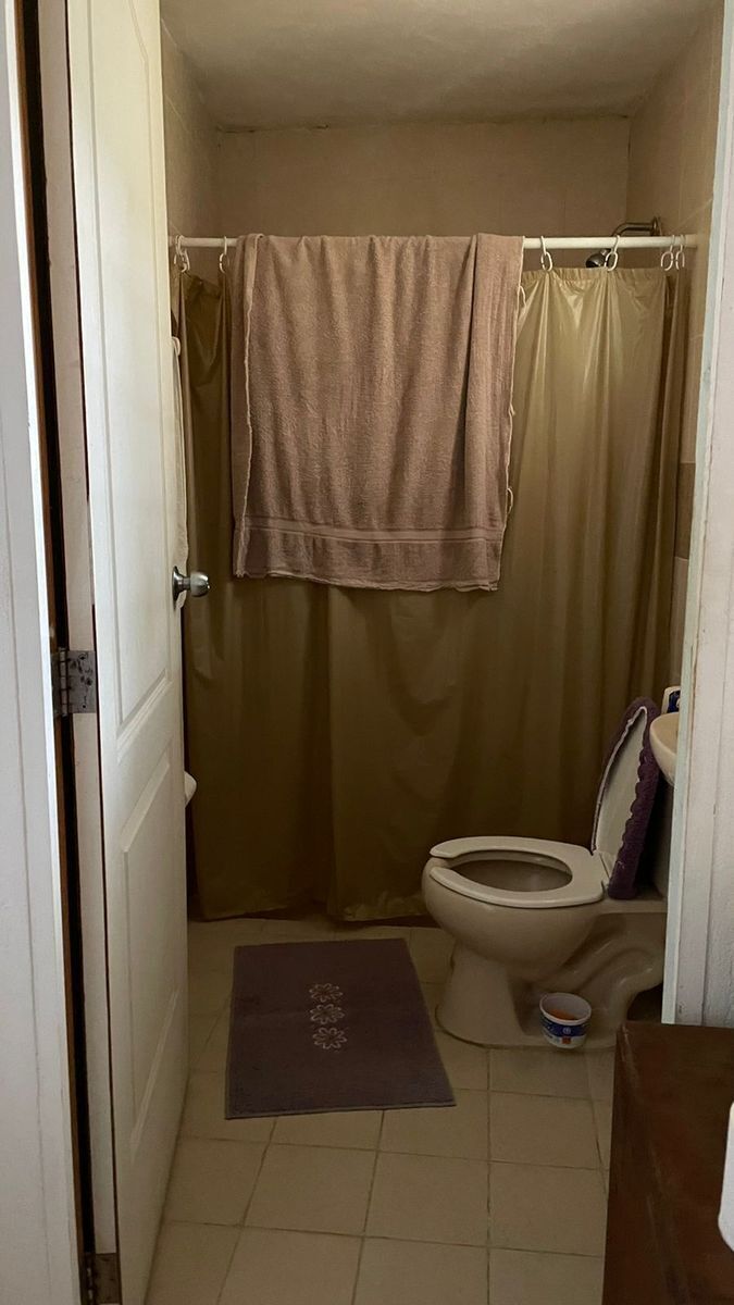 10 de 11: DOS BAÑOS COMPLETOS. 