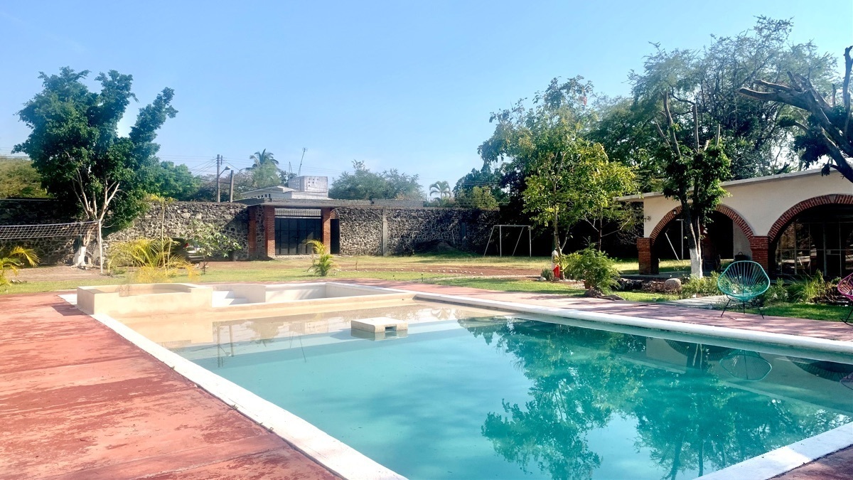 Casa en Venta en Chiconcuac, Morelos Excelente jardín