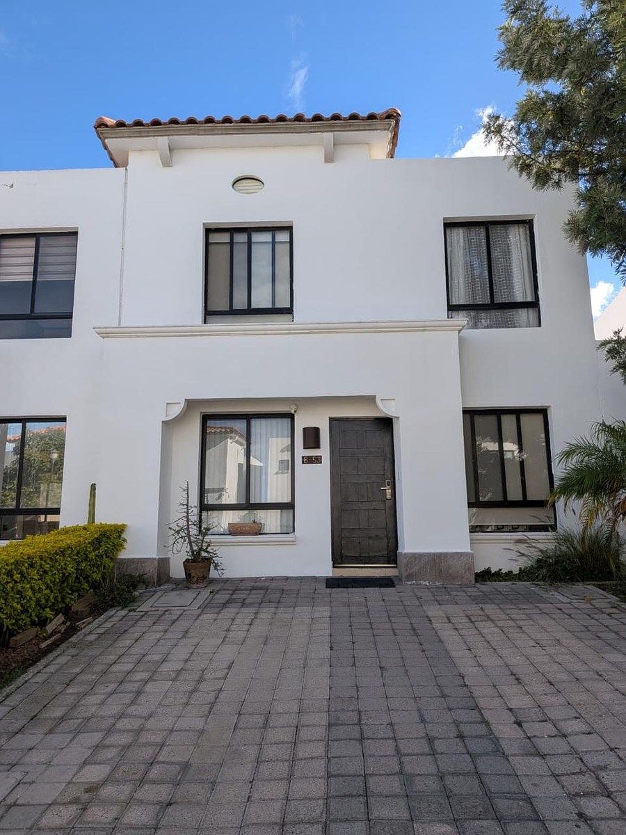 Linda casa para alugar em San Isidro Juriquilla, foto 1 de 23