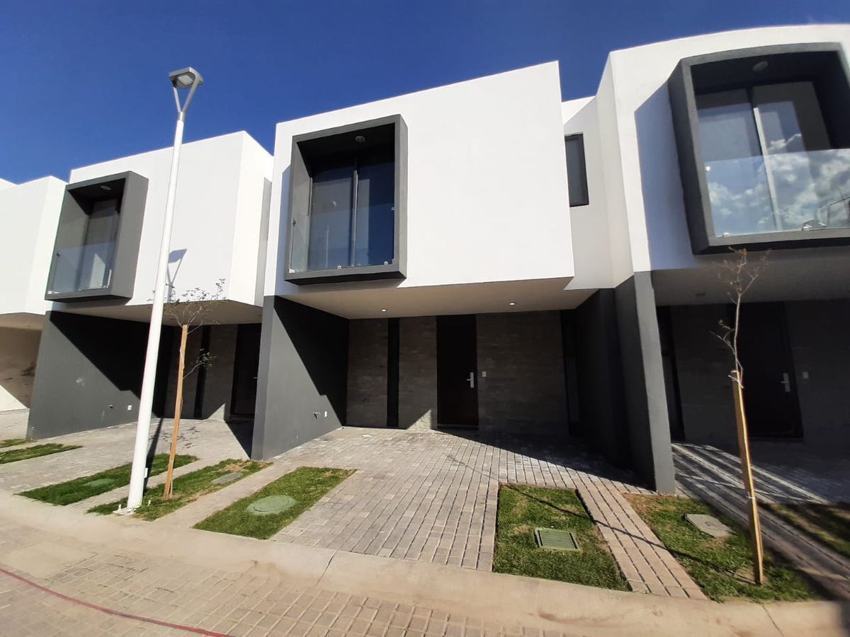 Casa en renta, Puerta Laurel, Zapopan, Jal | EasyBroker