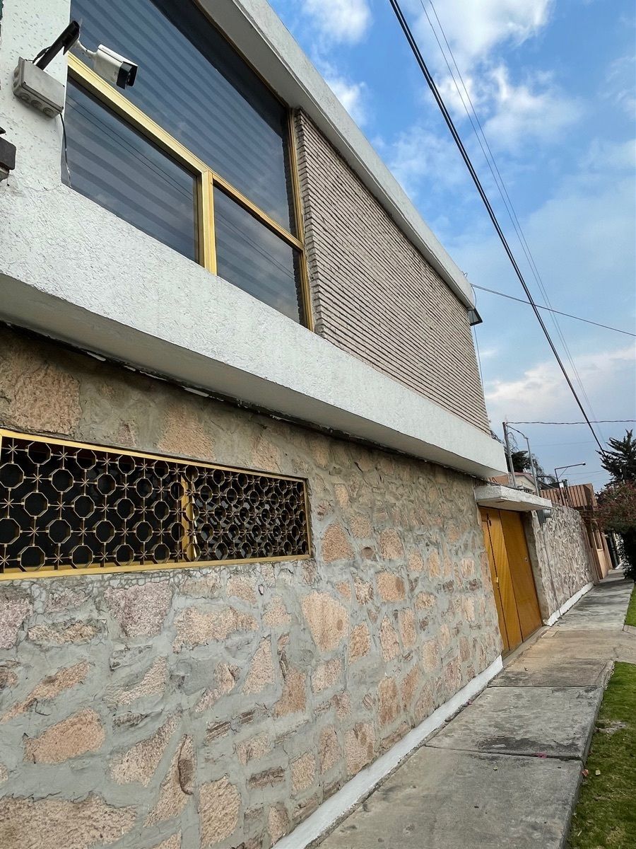 CASA EN VENTA EN JARDINES DE ATIZAPAN