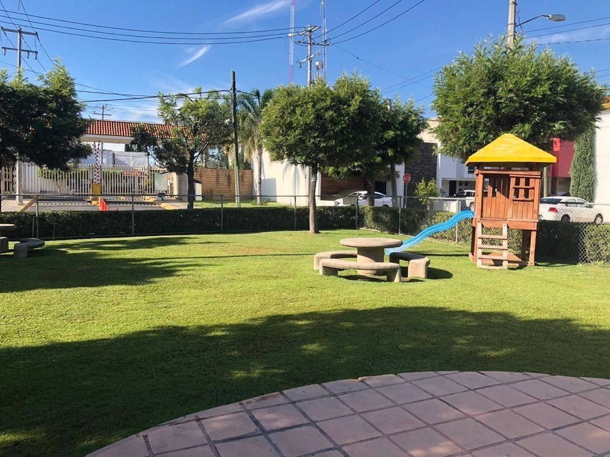 14 de 37