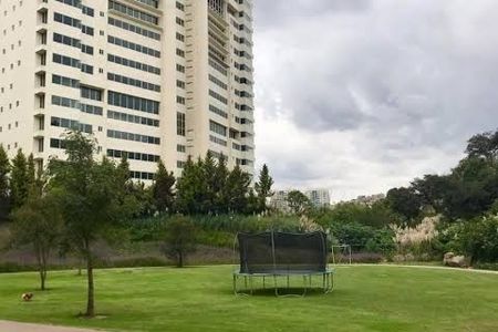 Impresionante departamento en venta en Lomas Country Club