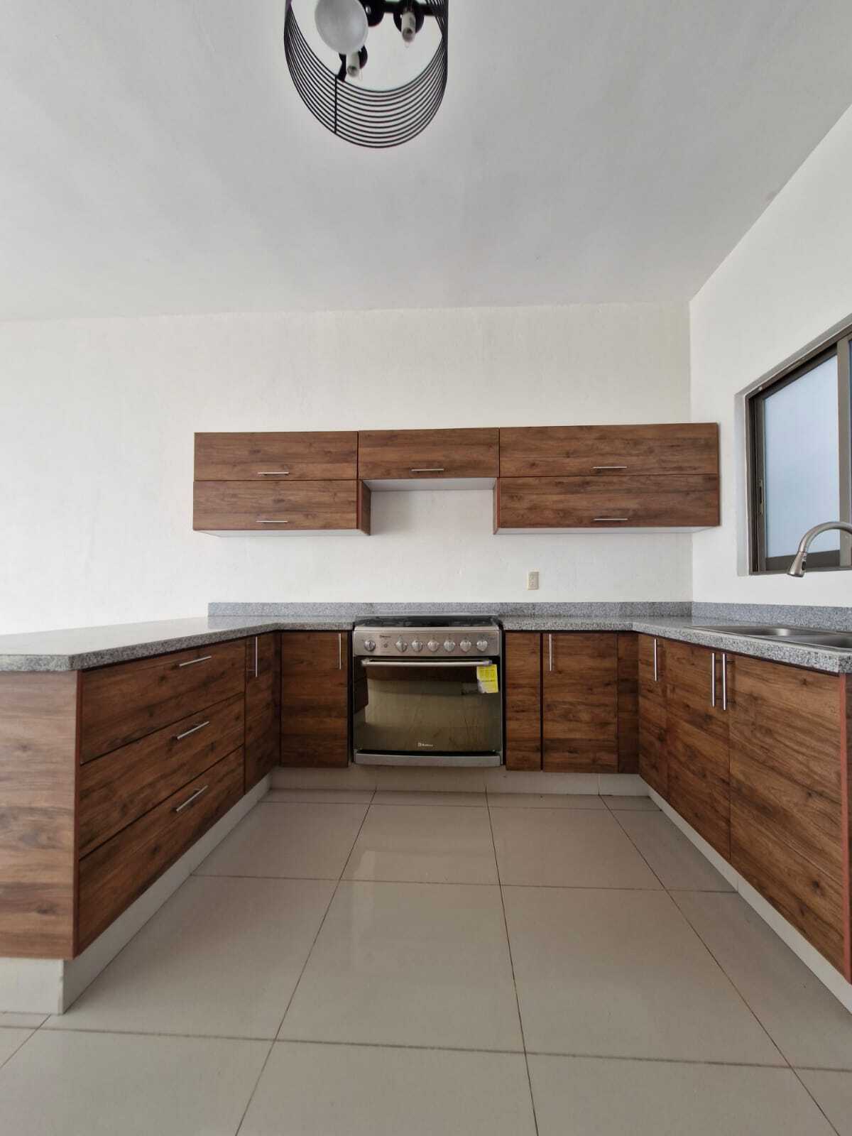 5 de 13: Gabinetes integrados