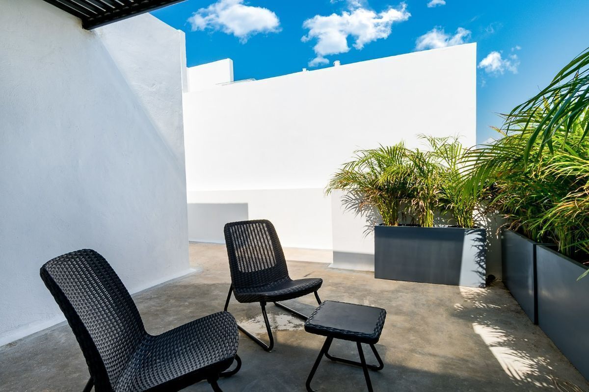 3 of 14: terraza recamara principal alzare