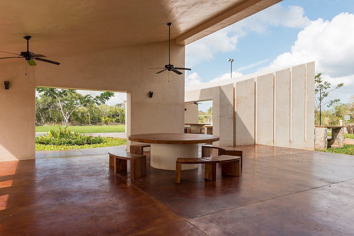 10 de 25: Área de Amenidades Principal