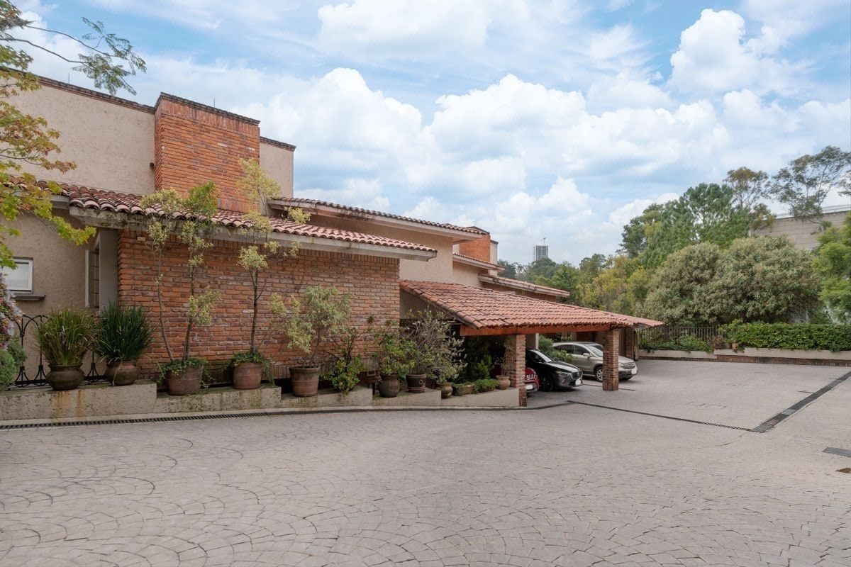 Venta Casa Lomas de Vista Hermosa triple seguridad
