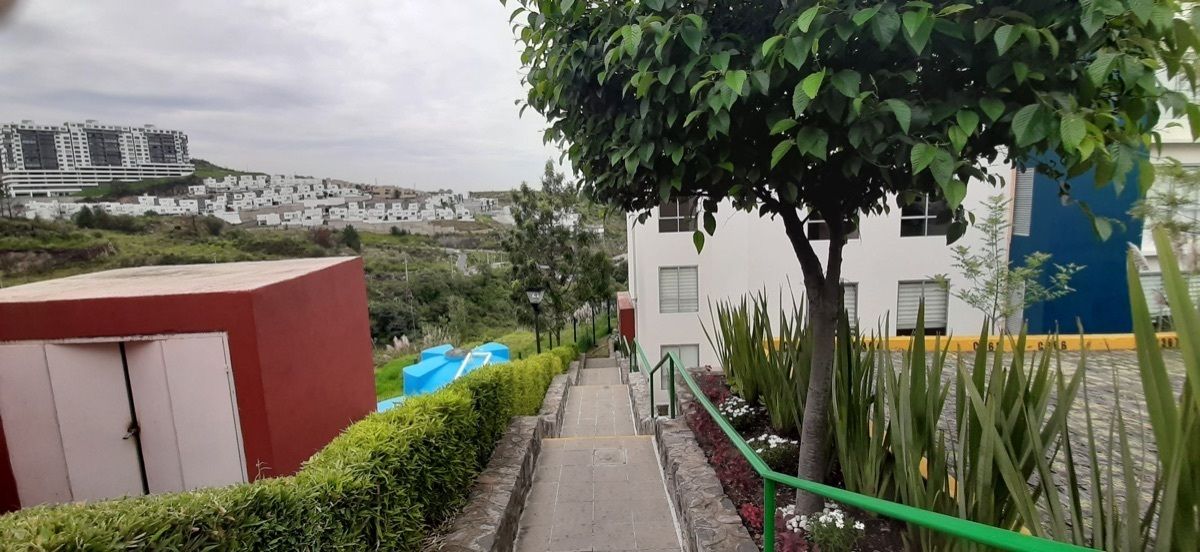 4 de 28