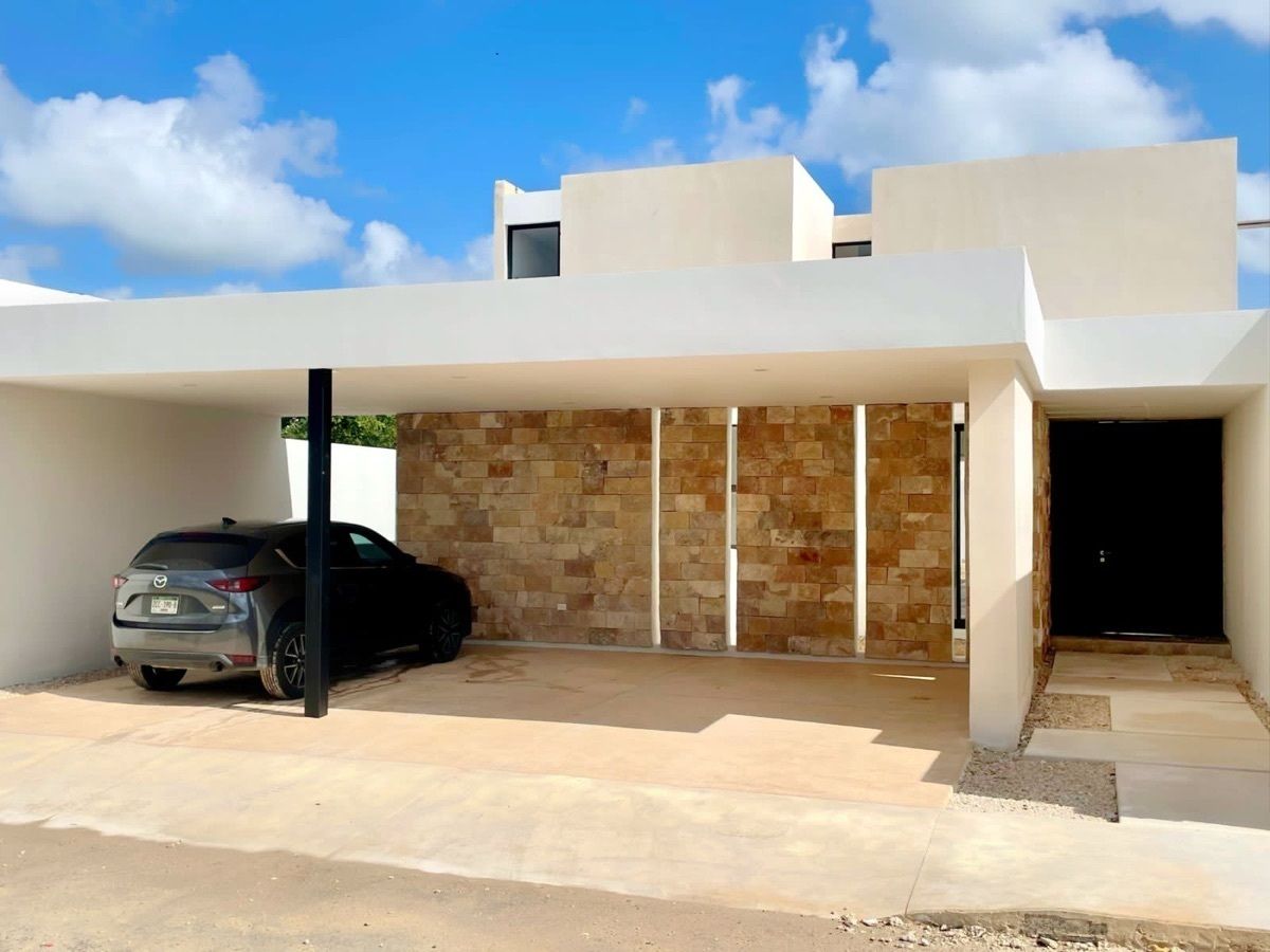 Casa con amplios espacios, en venta en Mérida,