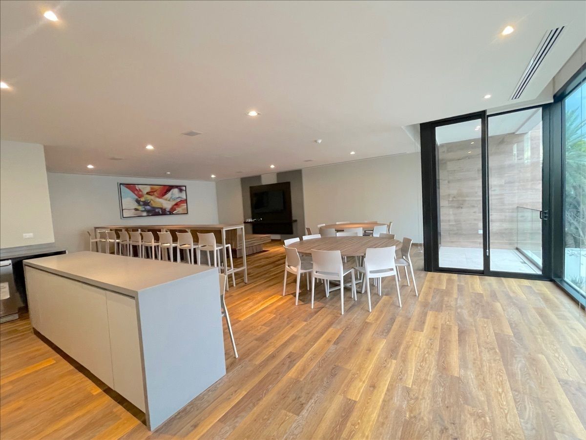 14 of 15: Salón de usos múltiples 