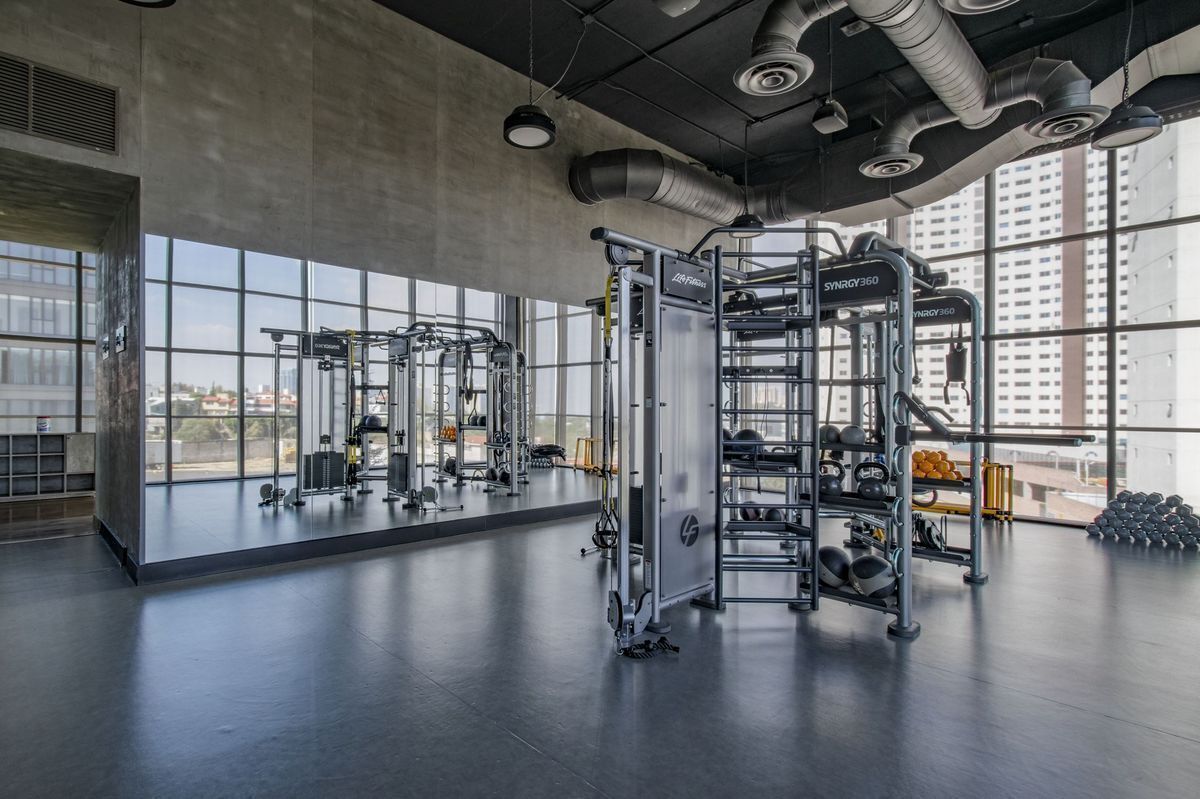 5 de 39: Gym - Sala de Pesas