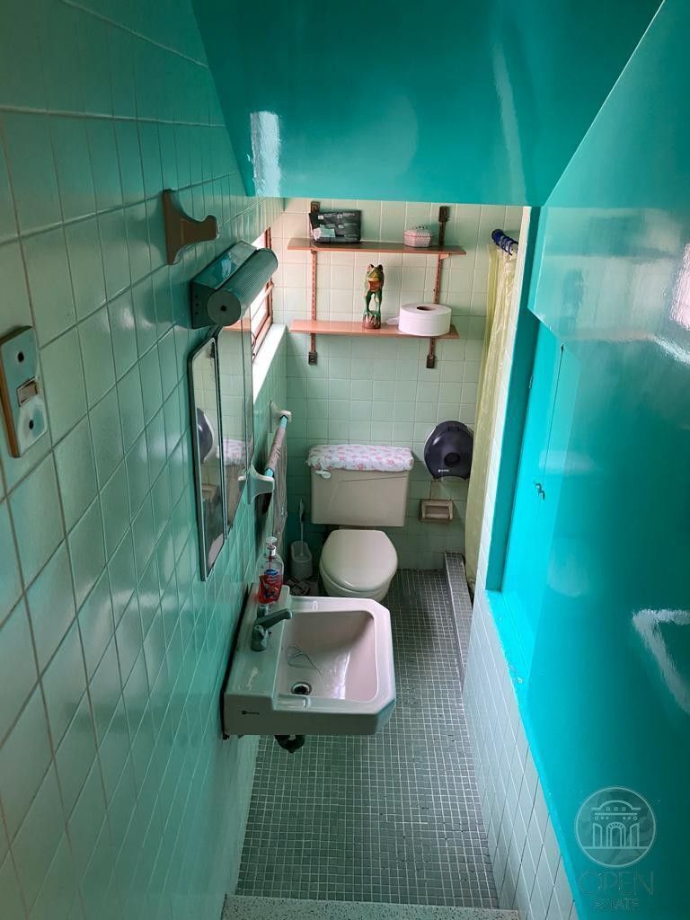 7 de 32: baño completo en planta baja