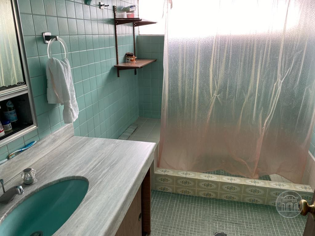 18 de 32: baño completo en planta alta
