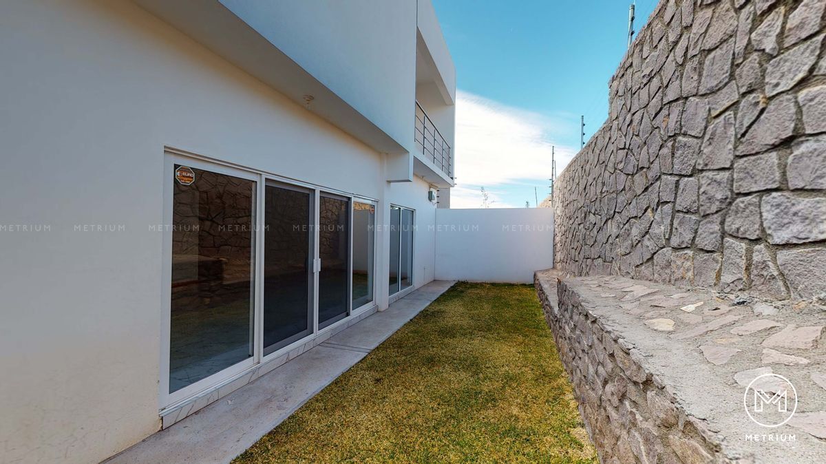 19 de 19: Patio