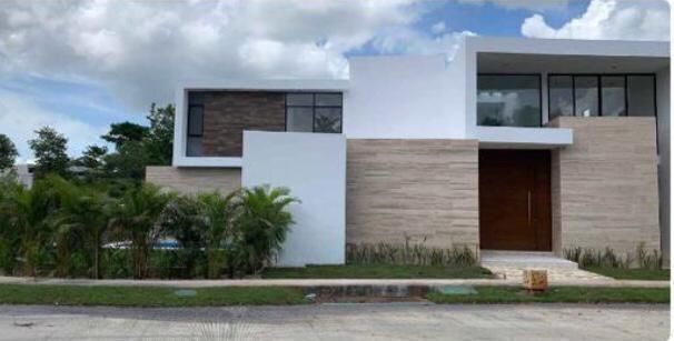 Casa en Yucatán Country Club, Mérida, foto 3 de 46