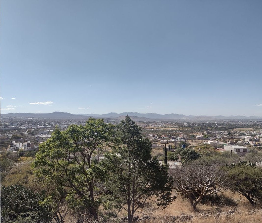 Venta de Terreno habitacional de 305.22 M2, Granjas Banthí Secc. SO, SJR.