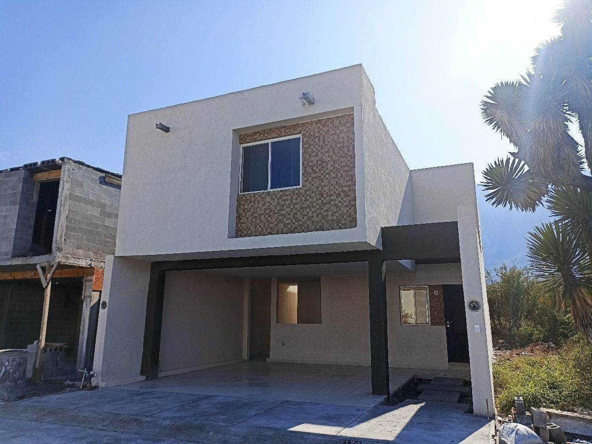 Venta de Casa en Cumbres Platino, Monterrey