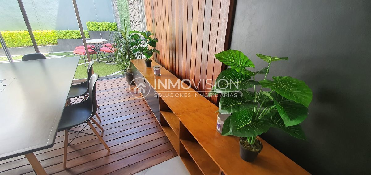 10 of 10: Sala de juntas - área común