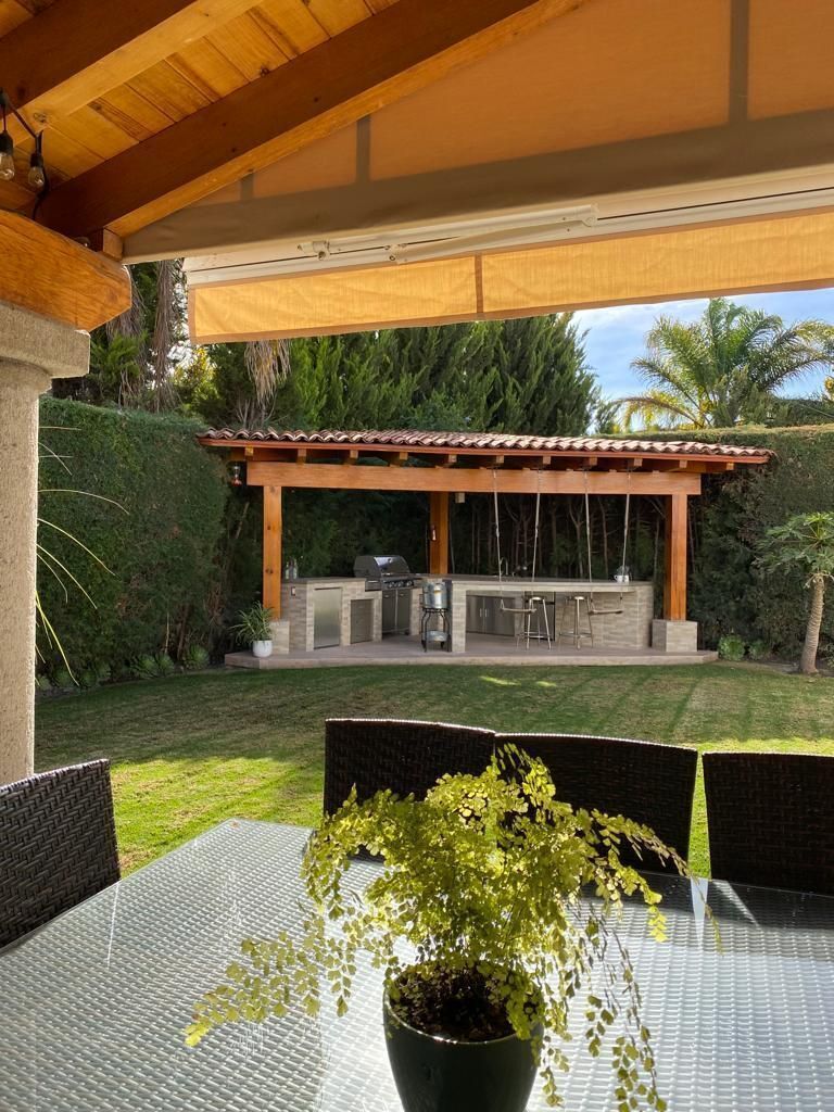 19 de 27: Kiosco con bar y parrilla Webber