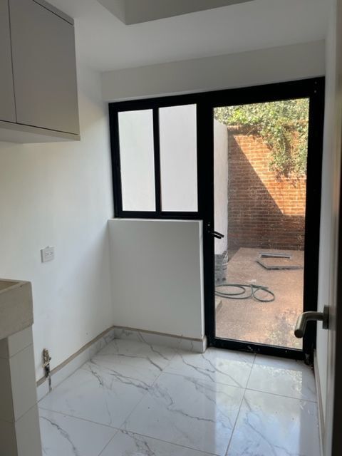 lavanderia, photo 3 of 17