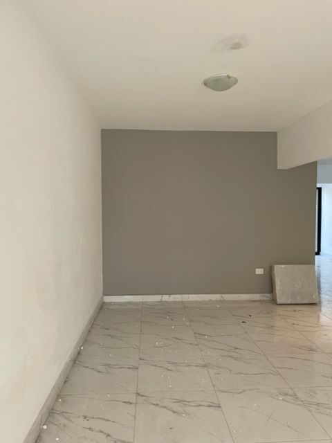 sala, photo 11 of 17