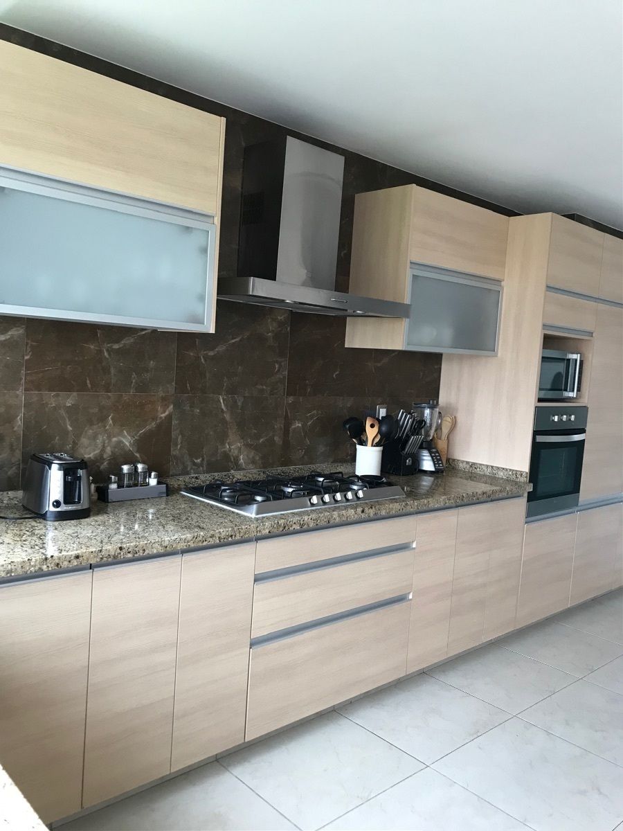 4 de 26: Cocina equipada con diseño 