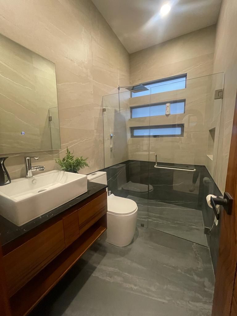 5 de 35: Baño completo pb