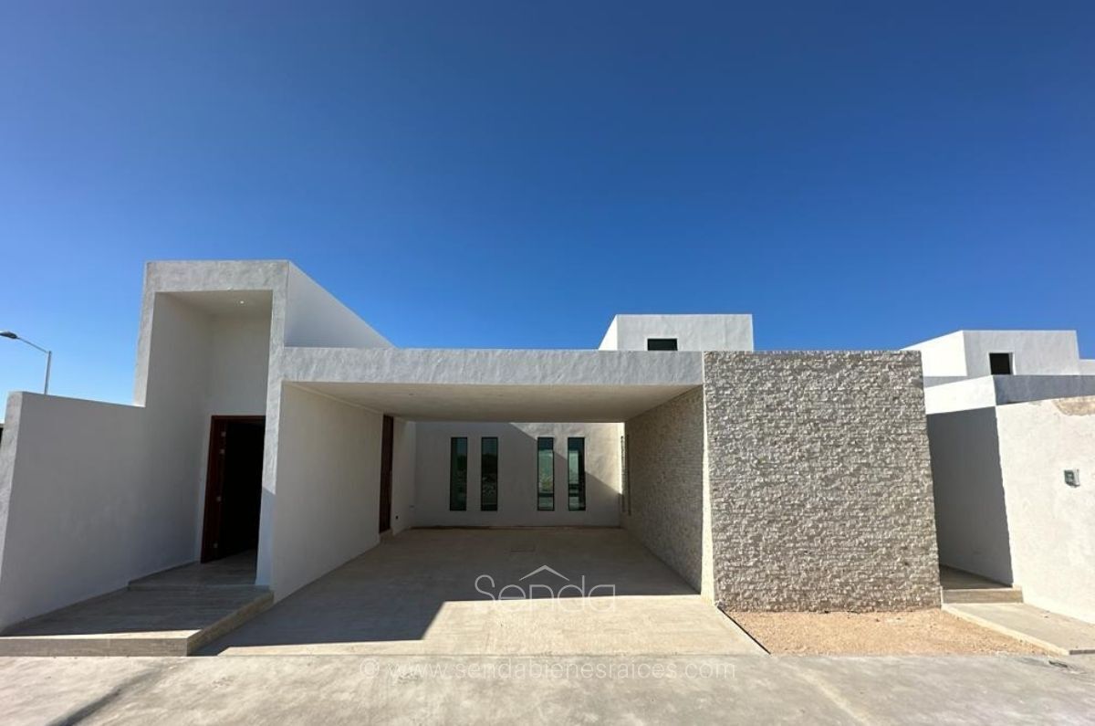 1 de 16: Fachada Principal