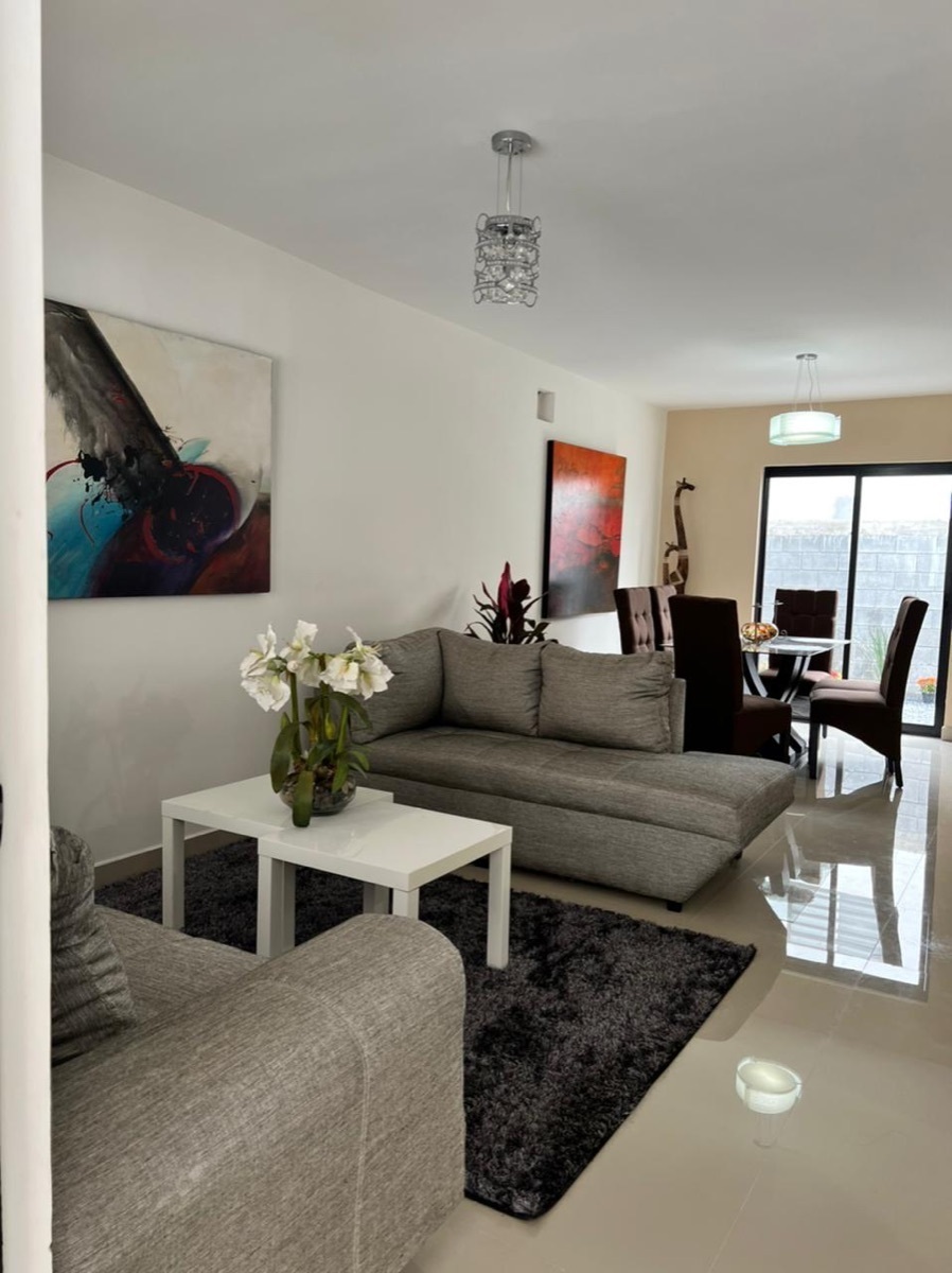 1 of 14: Sala- comedor