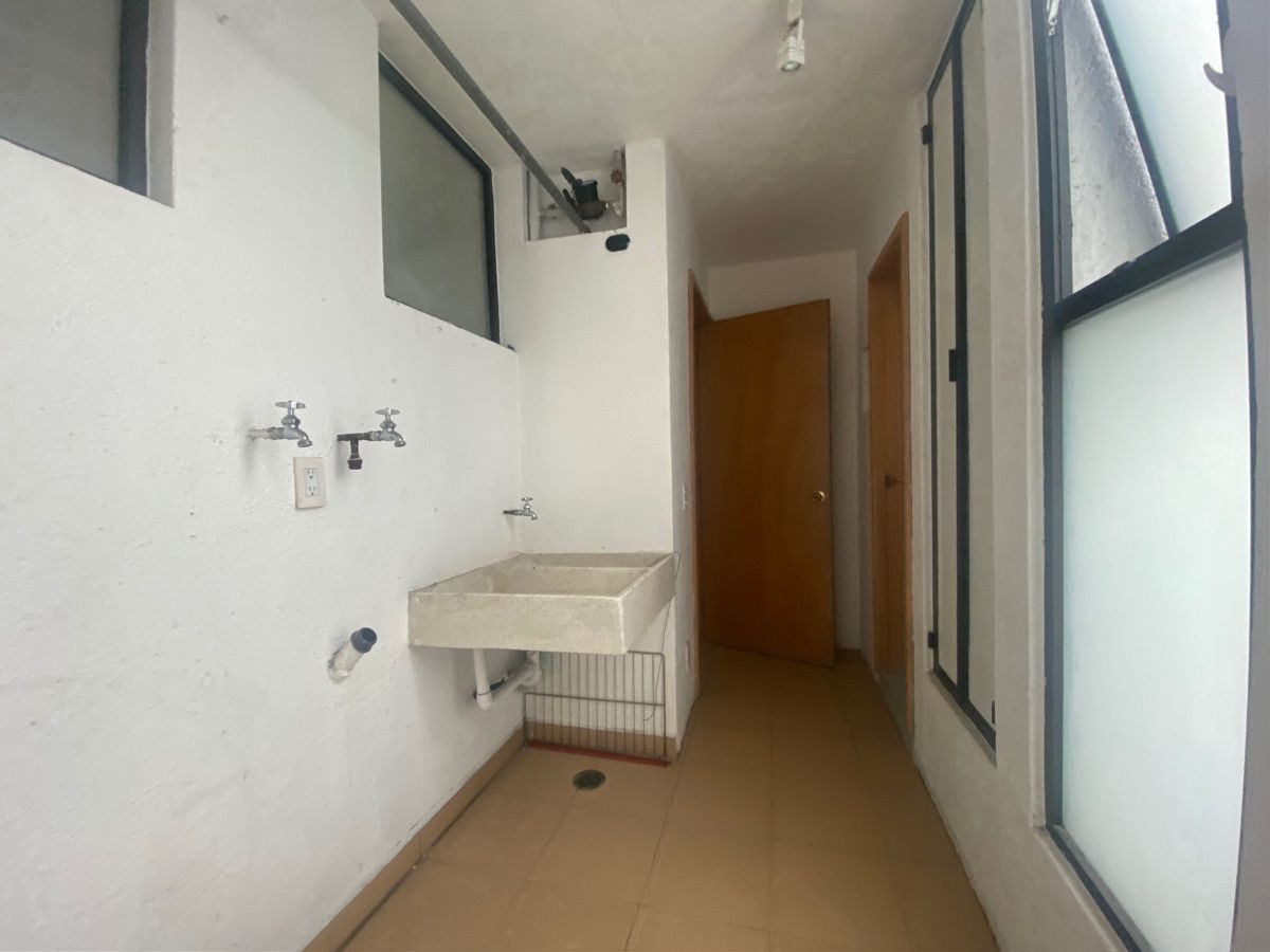Apartment in San José de los Cedros, Cuajimalpa de Morelos, photo 12 of 17