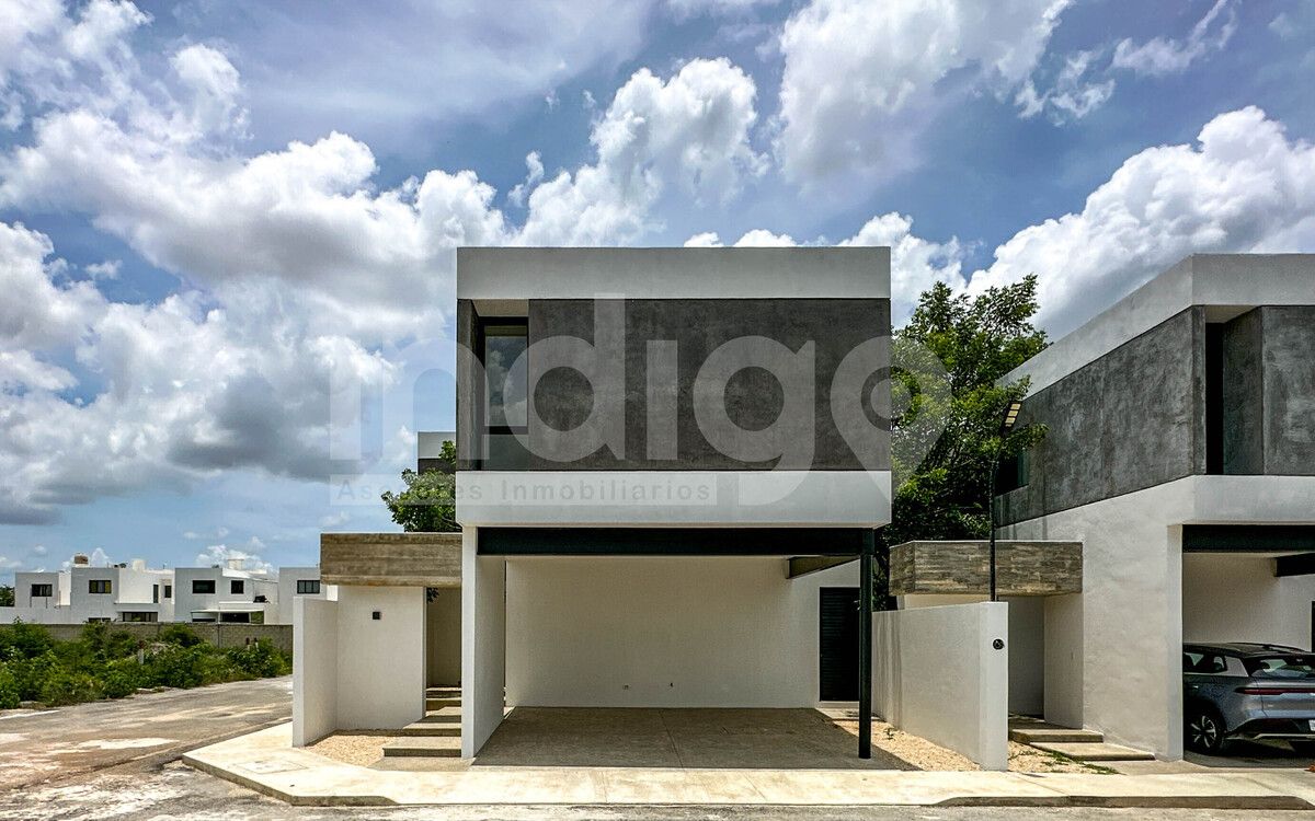 2 de 49: Fachada Frontal