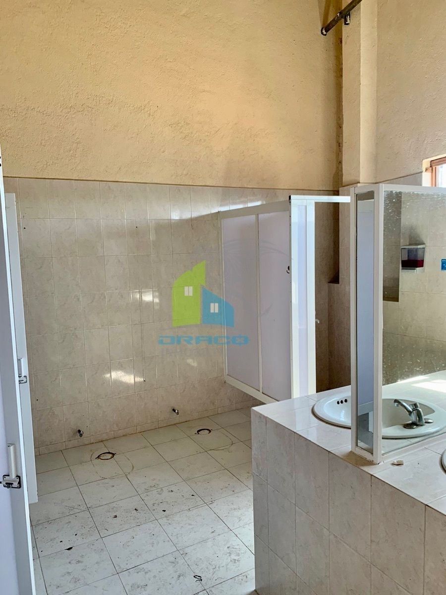 Bodega comercial en Ajuchitlán, Colón, foto 18 de 35