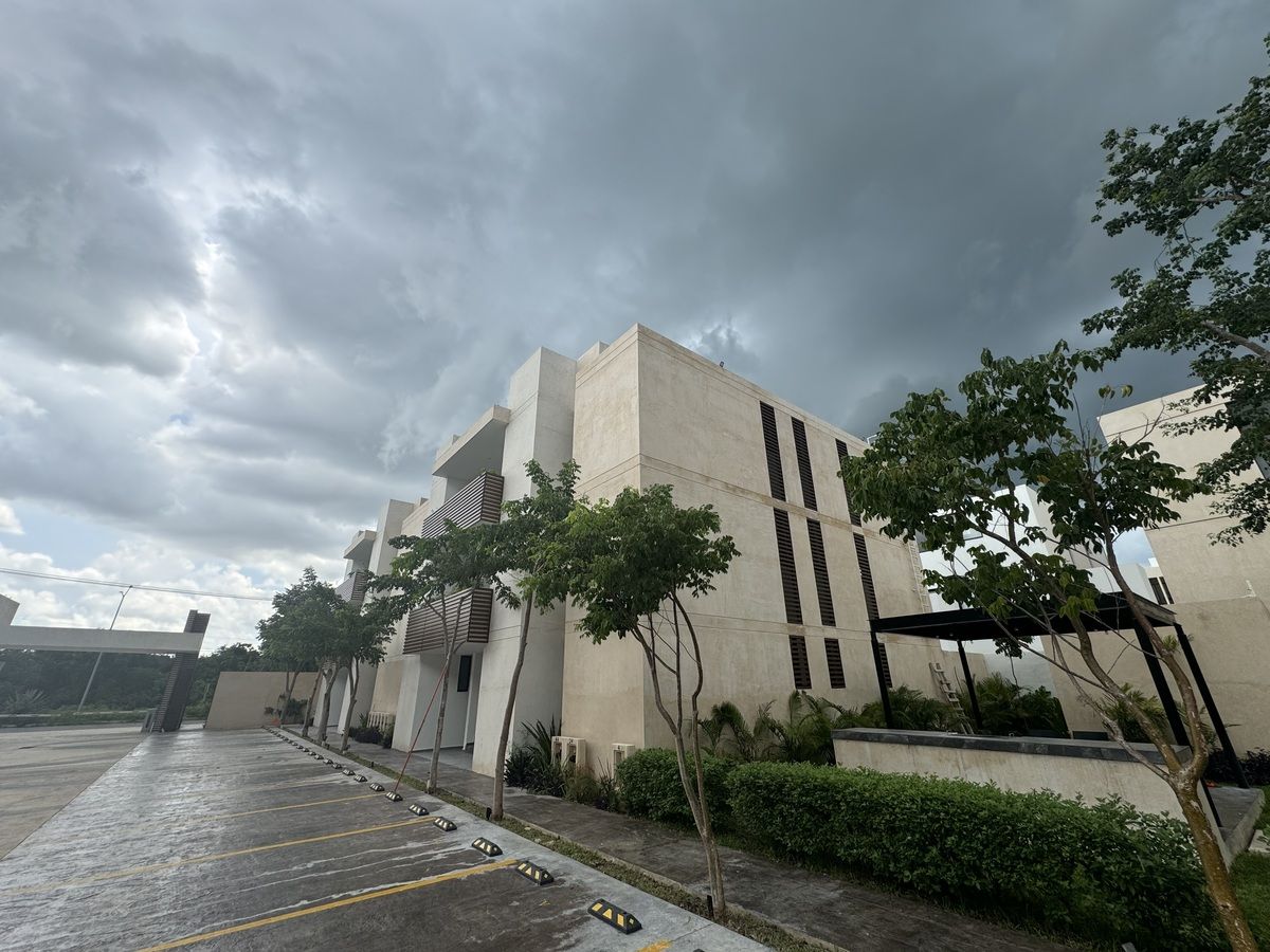 1 de 19: FACHADA