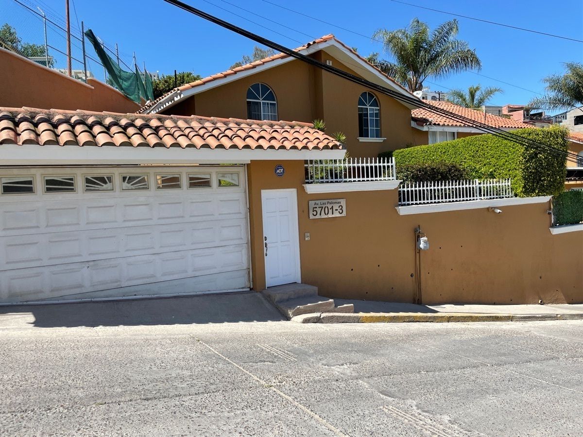 Casa en Las Palomas (Zona Dorada)