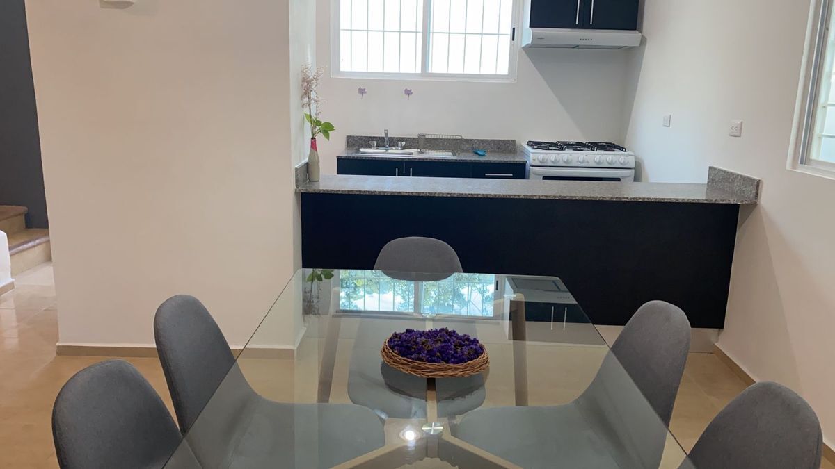 5 de 14: Comedor y cocina integral