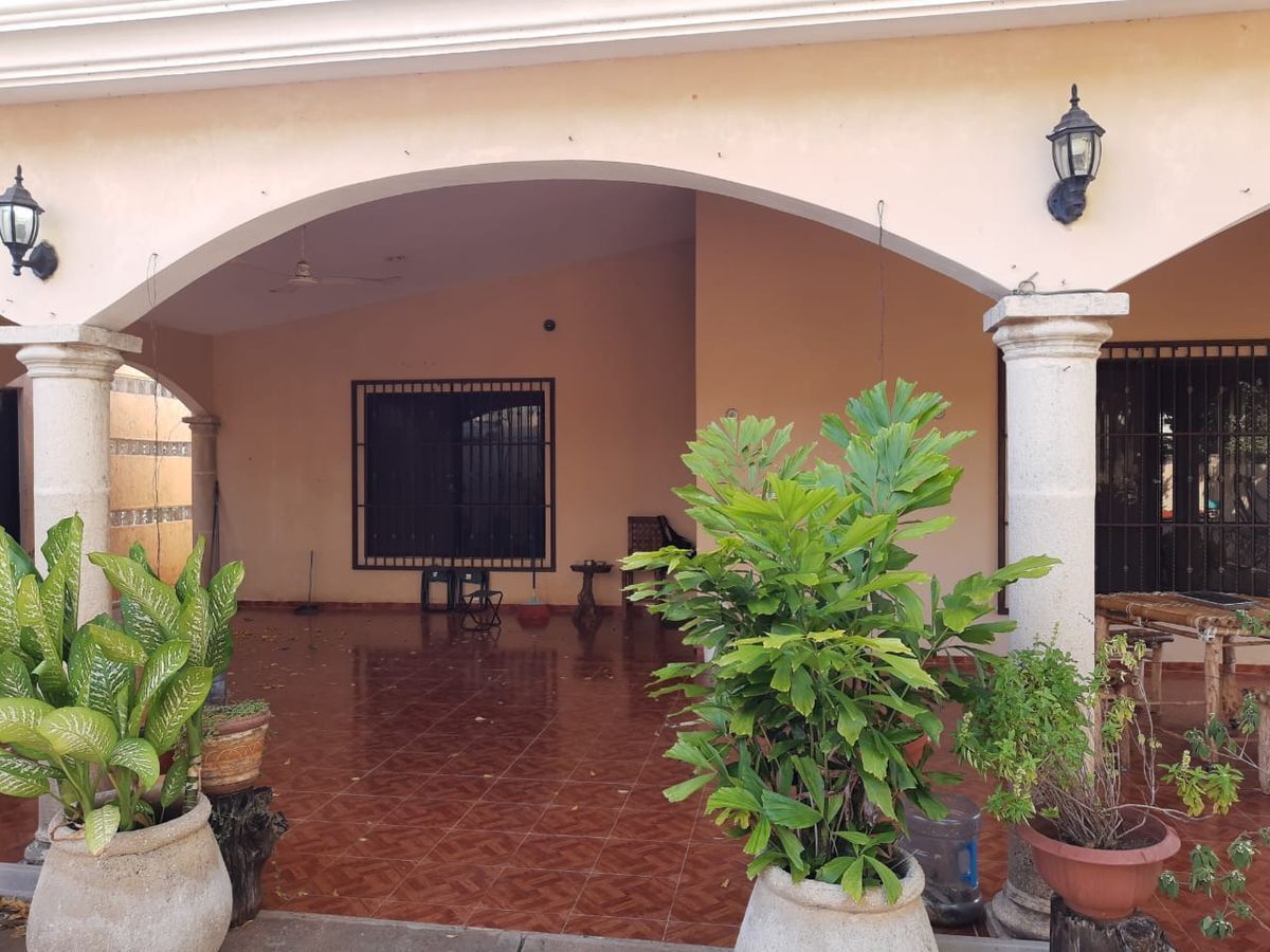 EN VENTA CASA CENTRO JARDIN SECRETO