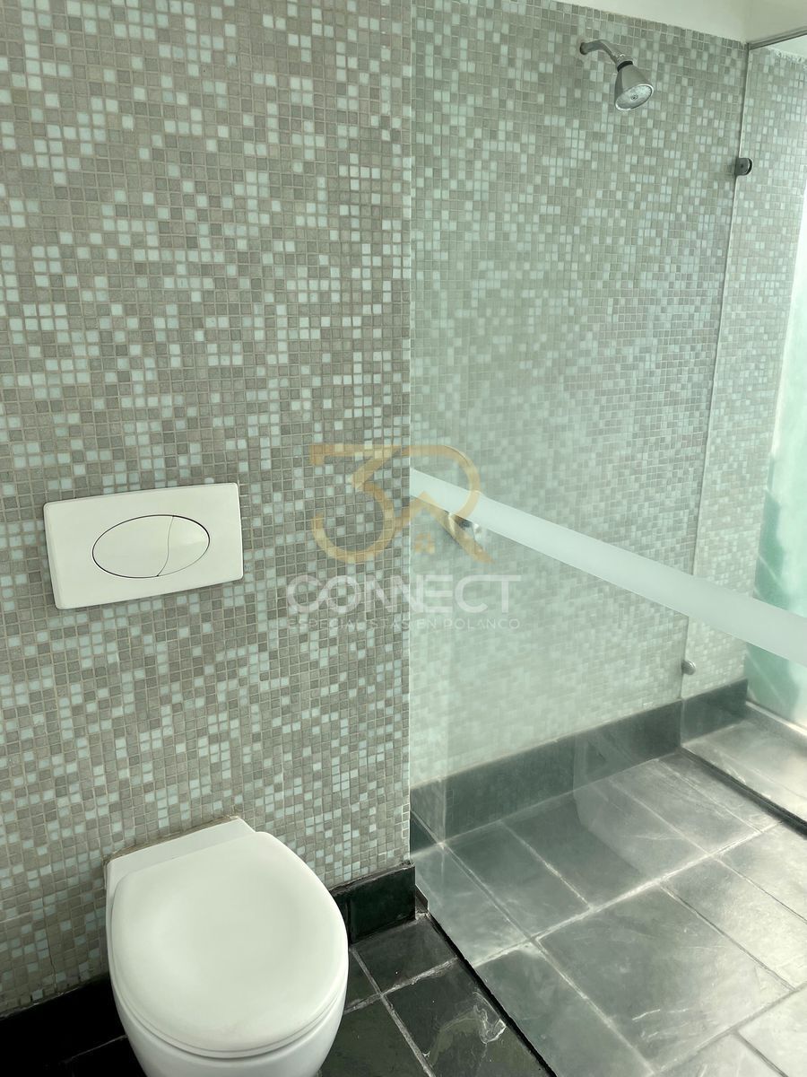 12 de 24: Baño de la recámara # 1