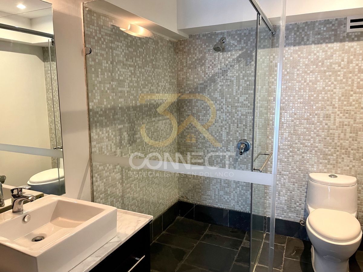20 de 24: Baño de la recámara # 3