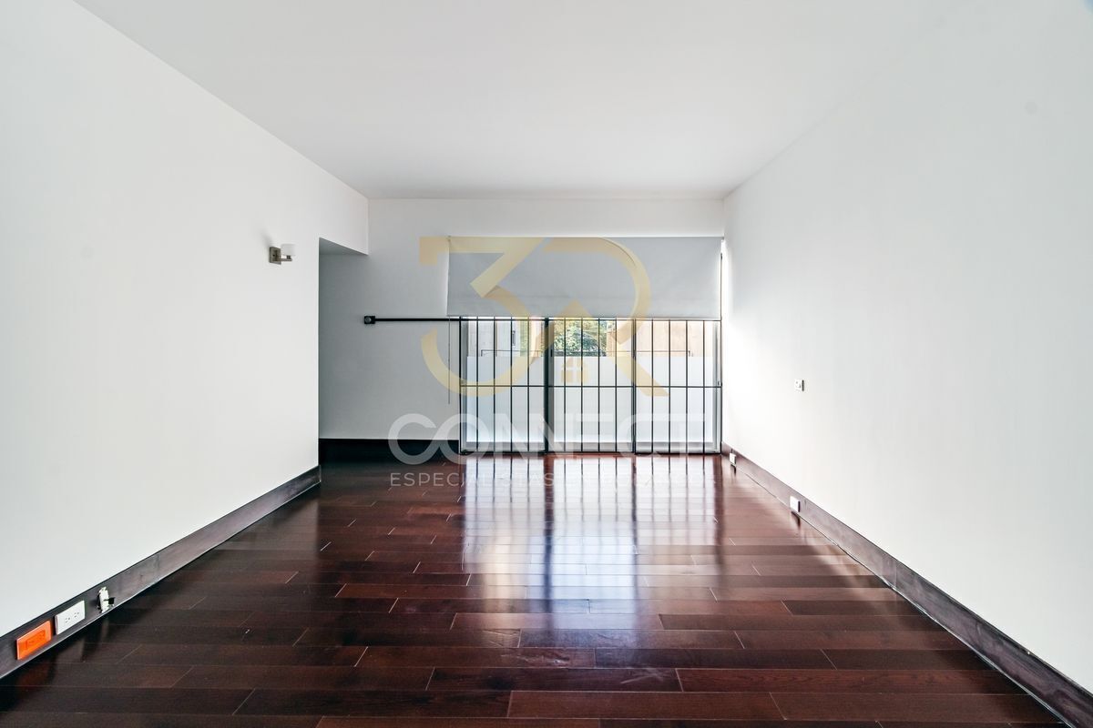 5 de 24: Sala - comedor con hermosa vista