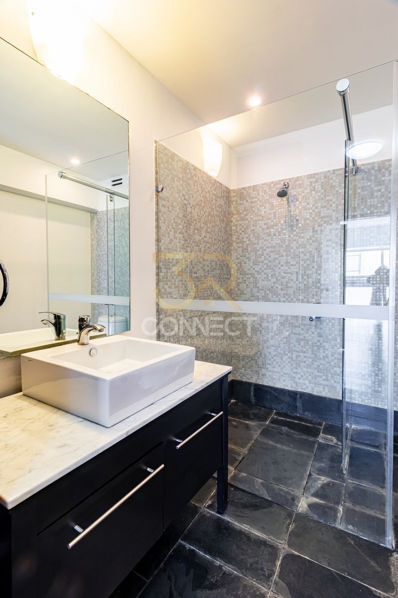 21 de 24: Baño de la recámara # 3