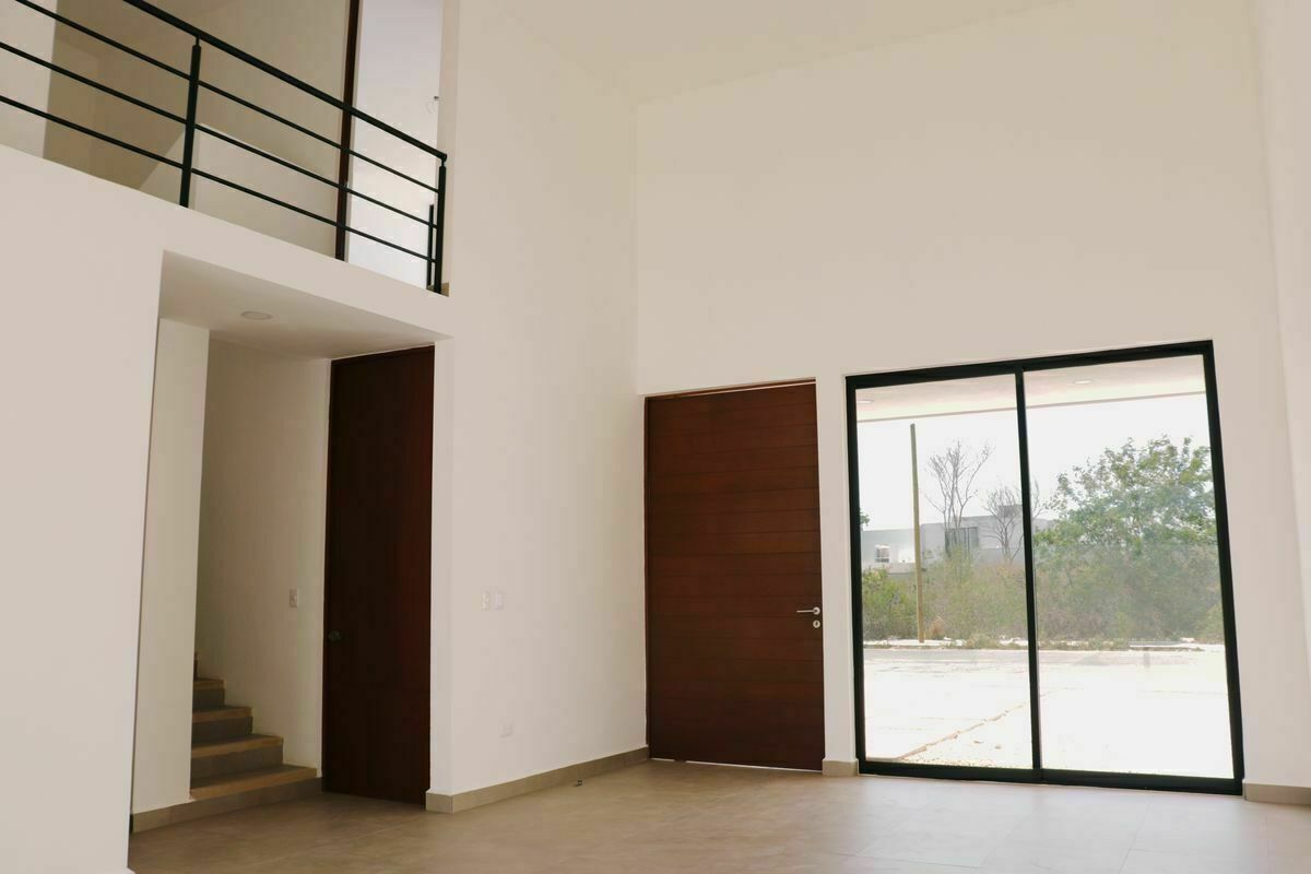 2 de 22: Casa en venta en Merida de 3 recamaras en Nadira Residencial