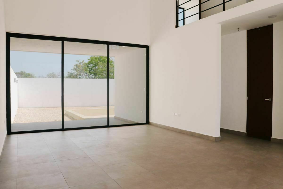 3 de 22: Casa en venta en Merida de 3 recamaras en Nadira Residencial