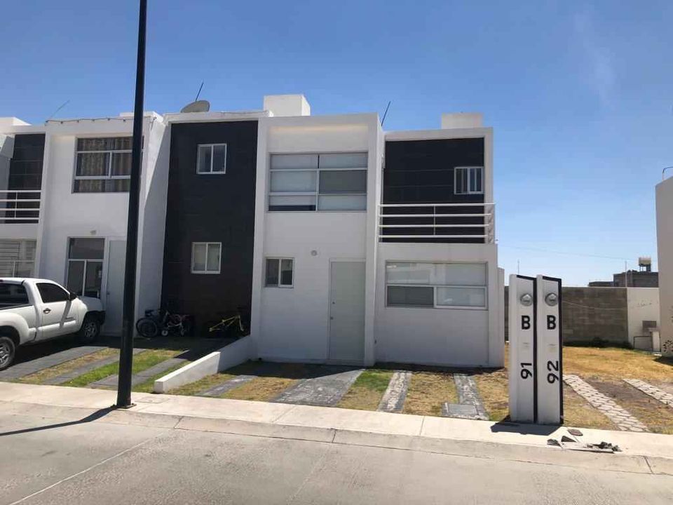 CASA EN RENTA EN RESIDENCIAL LA VIDA, QUERETARO! | EasyBroker