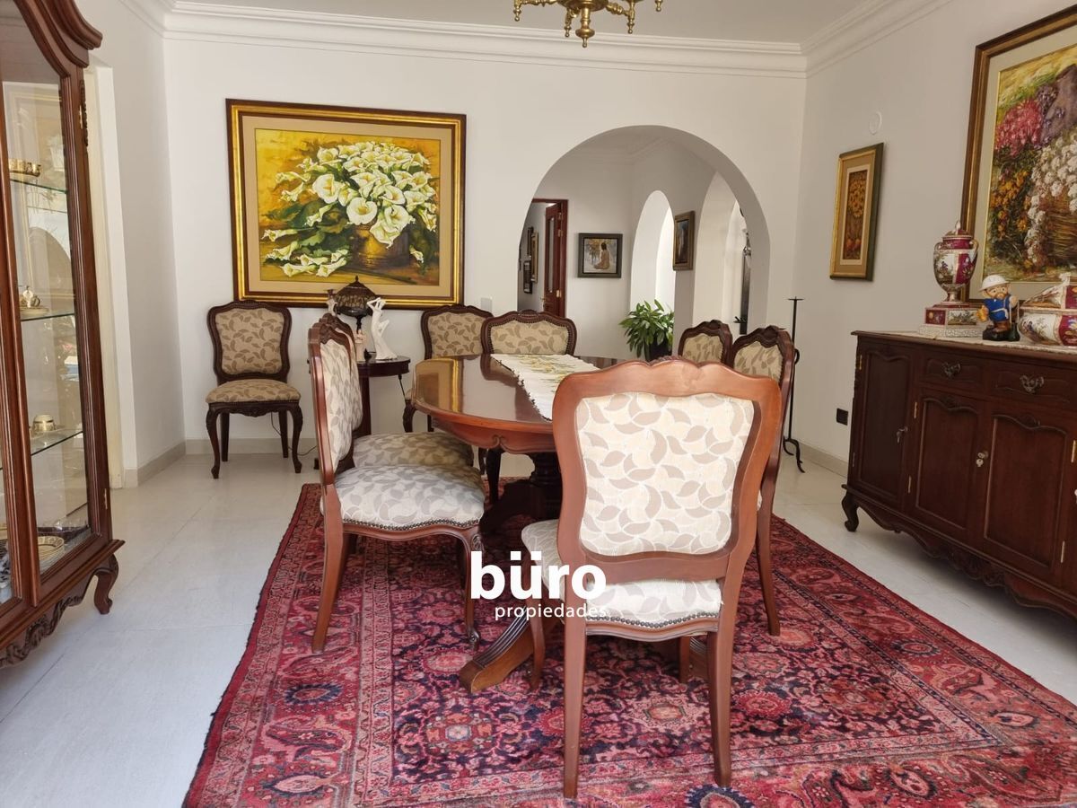 12 de 49: Lindo Comedor