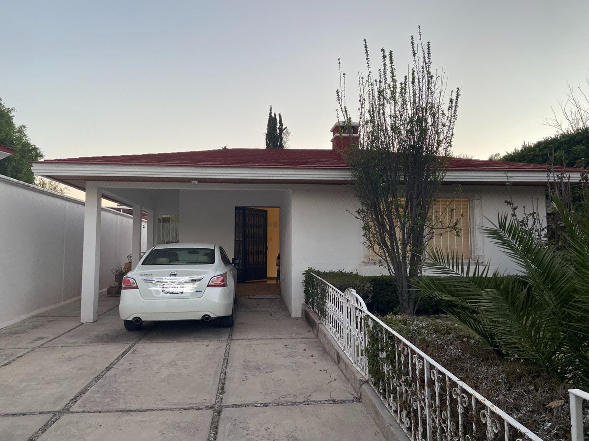 Casa en venta de un piso en Jurica campestre en Qro.