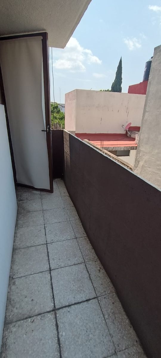8 de 17