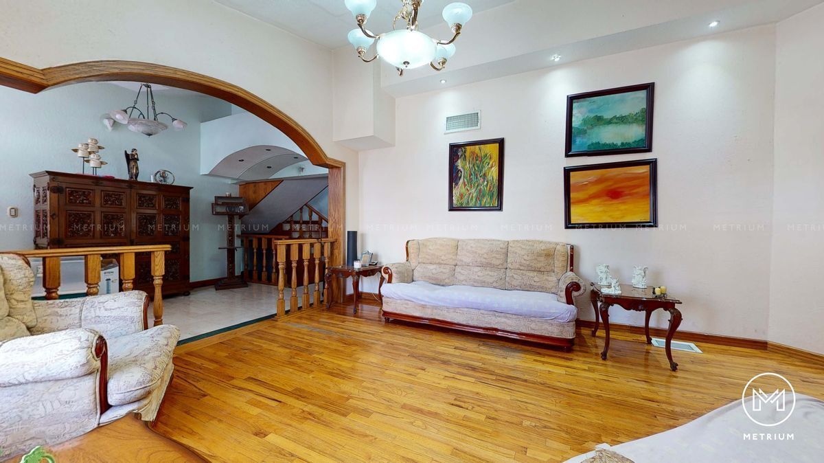 2 de 9: Estancia planta baja