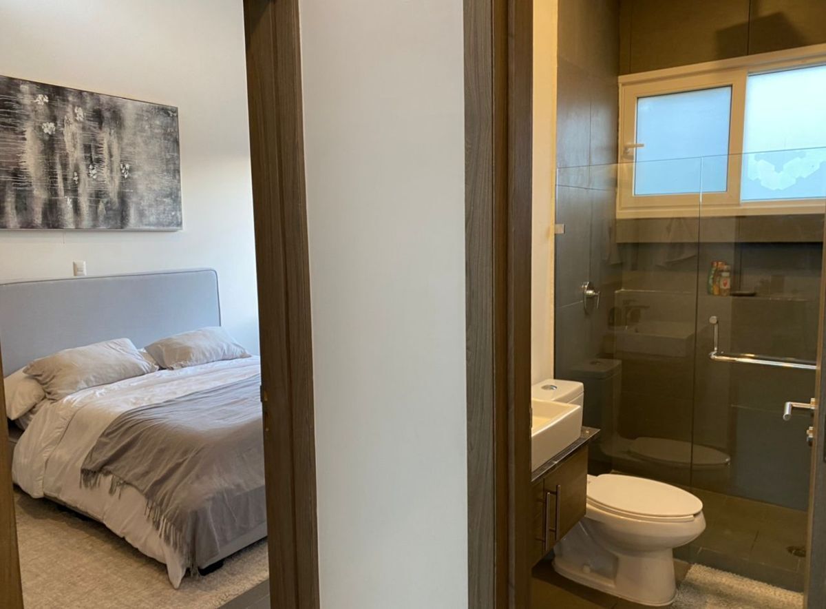 17 of 21: RECAMARA 3 Y BAÑO COMPLETO