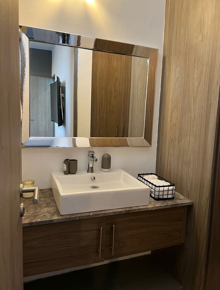 16 of 21: BAÑO RECMARA PRINCIPAL