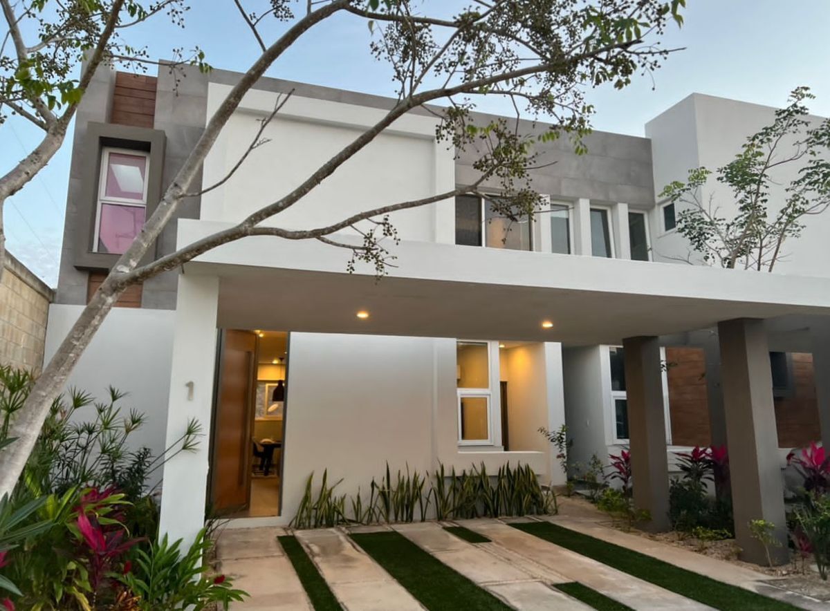 2 of 21: FACHADA FRONTL